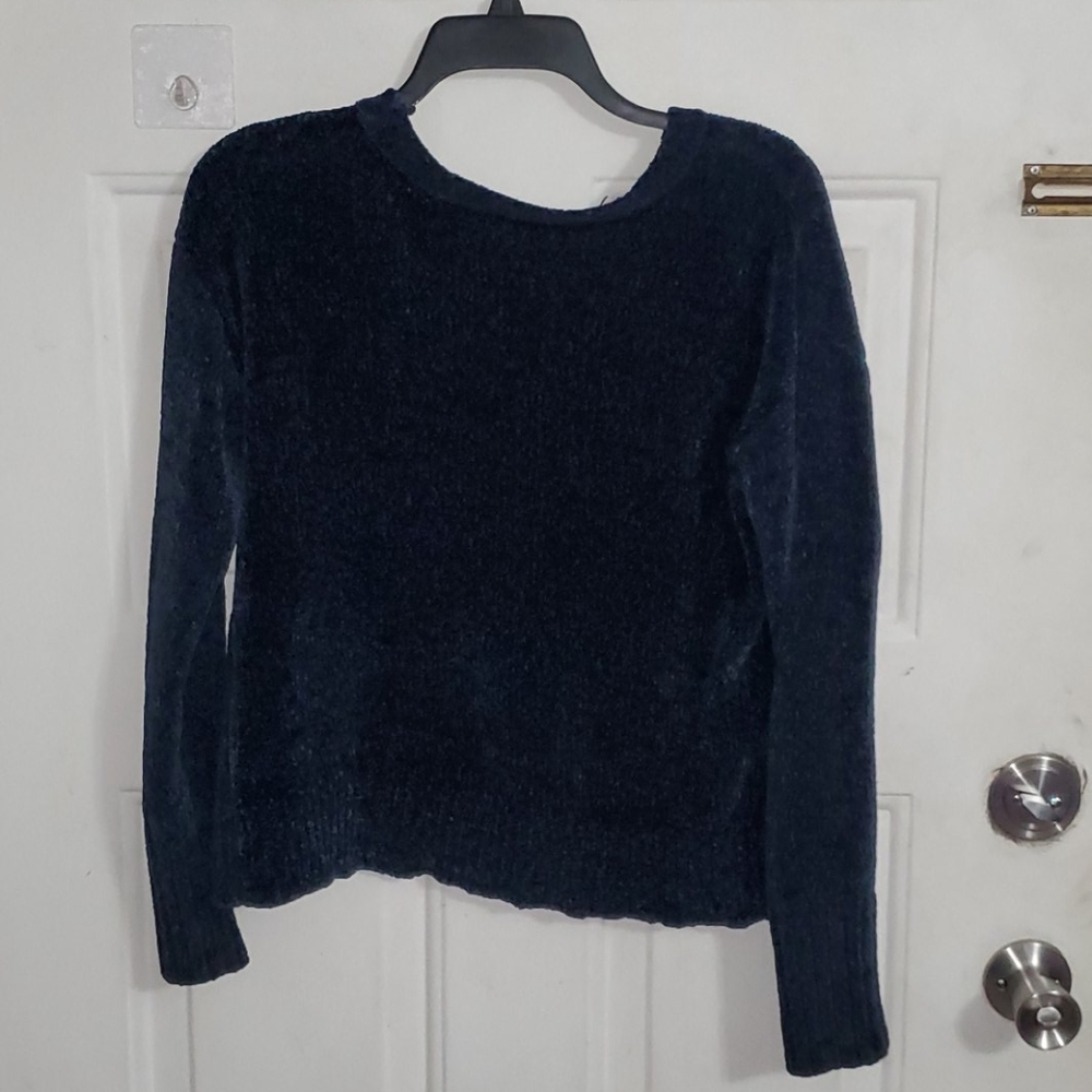 Sweater - Picture 3 of 5
